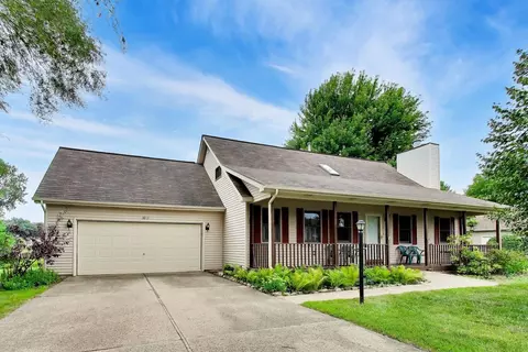 38172 N Holdridge Ave, Beach Park, IL 60087