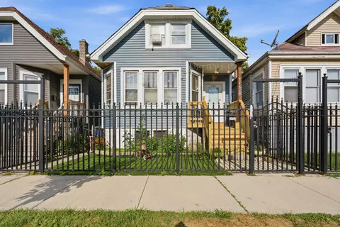 7132 S Hermitage Ave, Chicago, IL 60636