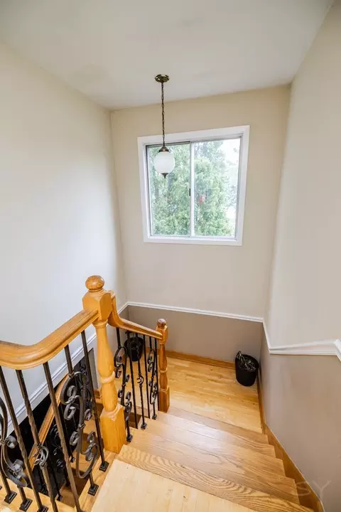 Entry Way - 2016 Raleigh Pl, Hoffman Estates, IL 60169 photo 2 of 2