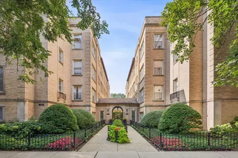 1733 W Balmoral Ave #3A, Chicago, IL 60640