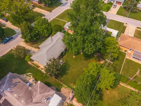 View/Area - 203 Radliff Rd, Bloomington, IL 61701 photo 2 of 4