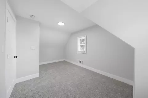 Bedroom - 15480 Millard Ave, Markham, IL 60428 photo 8 of 9