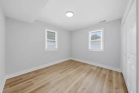 Bedroom - 15480 Millard Ave, Markham, IL 60428 photo 1 of 9