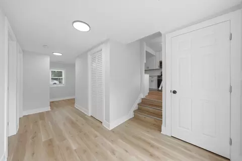 Entry Way - 15480 Millard Ave, Markham, IL 60428 photo 2 of 3