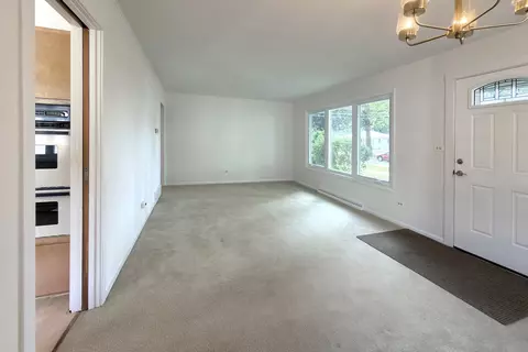 Living - 3000 Starling Ln, Rolling Meadows, IL 60008 photo 1 of 5