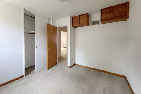 Bedroom - 3000 Starling Ln, Rolling Meadows, IL 60008 photo 3 of 4