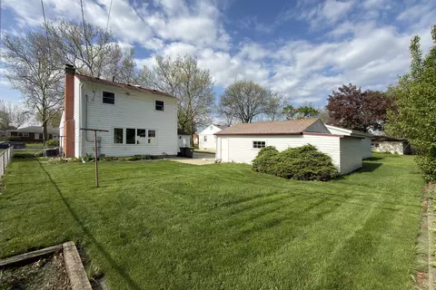 Exterior - 3000 Starling Ln, Rolling Meadows, IL 60008 photo 5 of 5