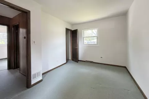 Bedroom - 3000 Starling Ln, Rolling Meadows, IL 60008 photo 4 of 4
