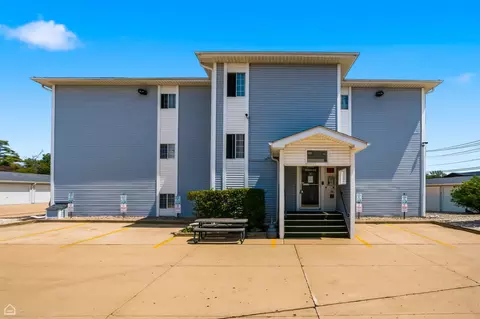 3130 W Monroe St #107, Waukegan, IL 60085