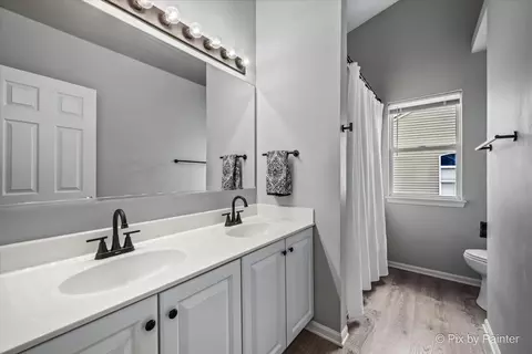 Bath - 2317 Barrett Dr, Algonquin, IL 60102 photo 5 of 5