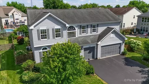 View/Area - 2317 Barrett Dr, Algonquin, IL 60102 photo 2 of 10