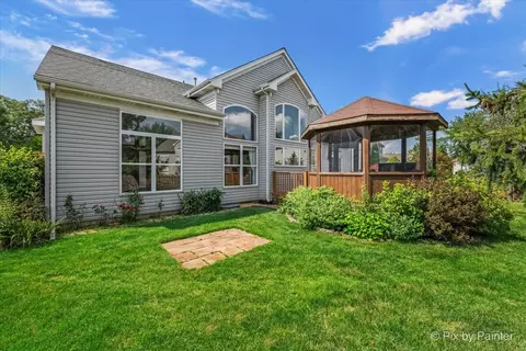 Other - 2317 Barrett Dr, Algonquin, IL 60102 photo 3 of 21