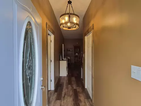 Entry Way - 207 S Emma St, Christopher, IL 62822 photo 1 of 1