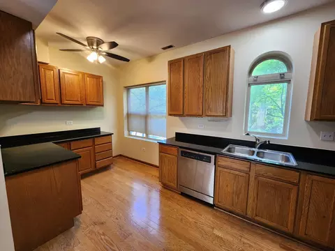 Kitchen - 2363 E 70th Pl #B, Chicago, IL 60649 photo 2 of 3