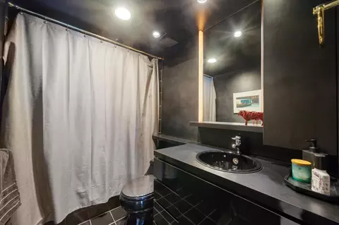 Bath - 175 E Delaware Pl #6504, Chicago, IL 60611 photo 3 of 3