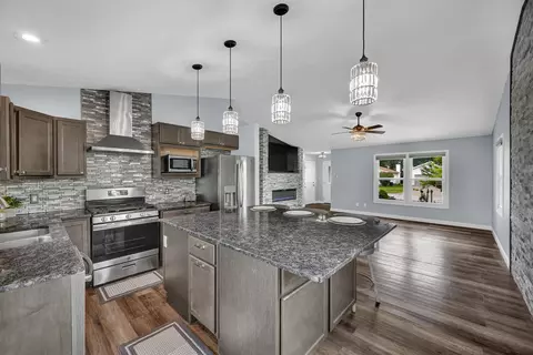 Kitchen - 2831 Rutherford Dr, Bloomington, IL 61705 photo 4 of 4