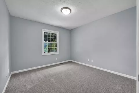 Bedroom - 2831 Rutherford Dr, Bloomington, IL 61705 photo 4 of 7