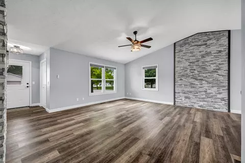 Living - 2831 Rutherford Dr, Bloomington, IL 61705 photo 2 of 4