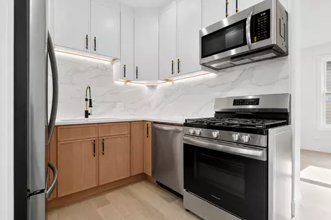 Kitchen - 8034 42nd St, Lyons, IL 60534 photo 1 of 3