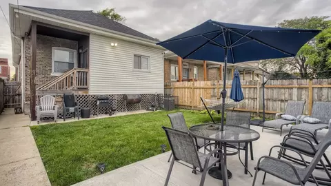 Exterior - 5741 S Artesian Ave, Chicago, IL 60629 photo 5 of 6