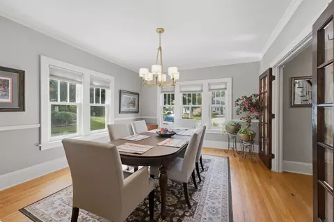 Dining - 933 22nd St, Moline, IL 61265 photo 2 of 4
