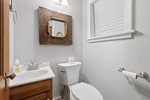 Bath - 933 22nd St, Moline, IL 61265 photo 1 of 3