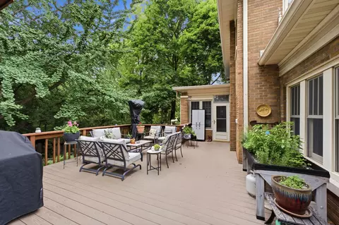 Exterior - 933 22nd St, Moline, IL 61265 photo 5 of 8