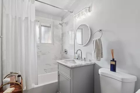 Bath - 2016 Main St, Evanston, IL 60202 photo 2 of 2
