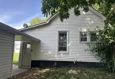 Other - 706 N Victor St, Christopher, IL 62822 photo 3 of 5