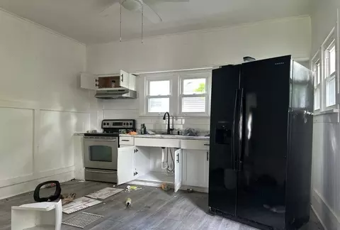 Kitchen - 706 N Victor St, Christopher, IL 62822 photo 1 of 1