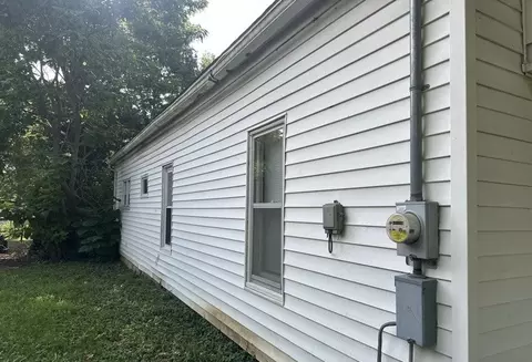 Exterior - 706 N Victor St, Christopher, IL 62822 photo 1 of 3