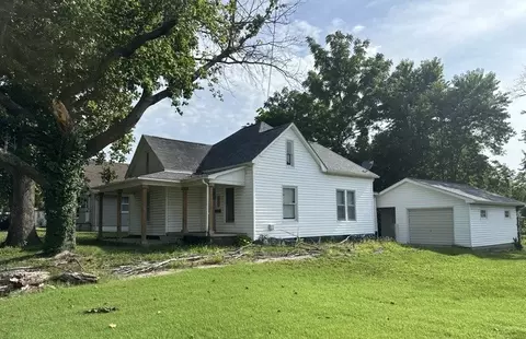 Other - 706 N Victor St, Christopher, IL 62822 photo 2 of 5
