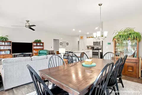 Dining - 1806 Doolin Ave, Mchenry, IL 60050 photo 1 of 1