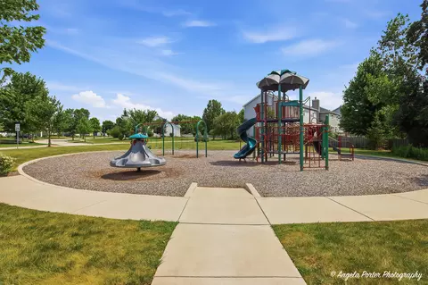 Exterior - 1806 Doolin Ave, Mchenry, IL 60050 photo 10 of 10