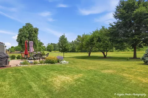 Exterior - 1806 Doolin Ave, Mchenry, IL 60050 photo 6 of 10