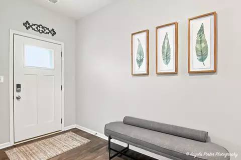 Entry Way - 1806 Doolin Ave, Mchenry, IL 60050 photo 1 of 4