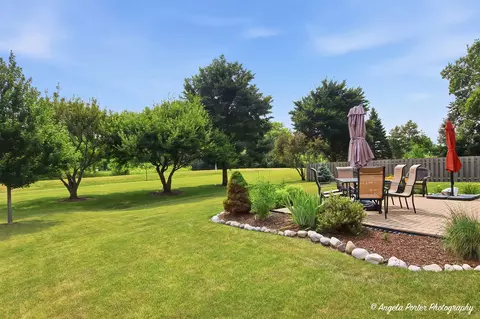 Exterior - 1806 Doolin Ave, Mchenry, IL 60050 photo 7 of 10