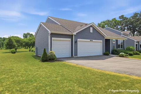 Exterior - 1806 Doolin Ave, Mchenry, IL 60050 photo 3 of 10
