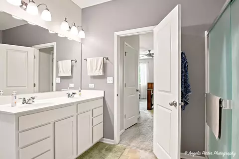 Entry Way - 1806 Doolin Ave, Mchenry, IL 60050 photo 4 of 4
