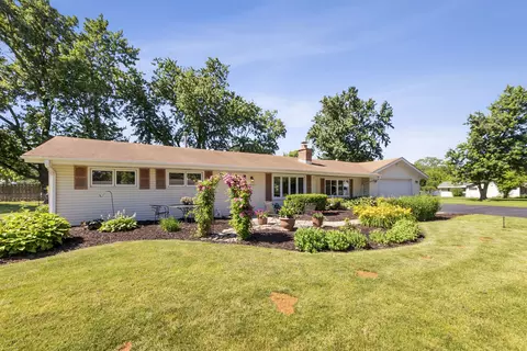 1001 63rd Pl, La Grange Highlands, IL 60525