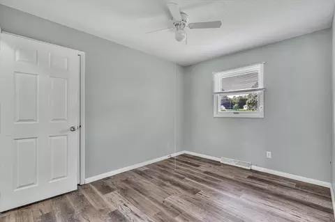 Bedroom - 62 Park View Dr, Park View, IA 52748 photo 6 of 6