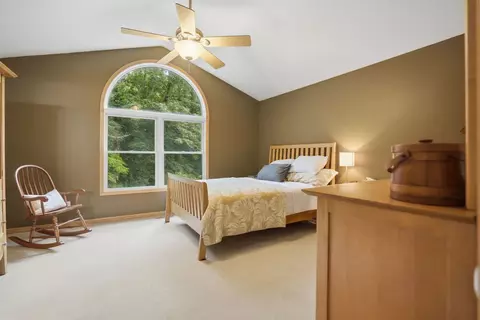 Bedroom - 212 8th Ave, Hampton, IL 61256 photo 3 of 5
