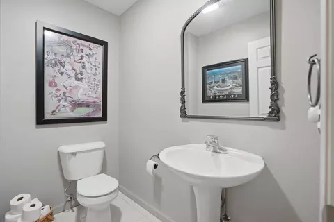 Bath - 212 8th Ave, Hampton, IL 61256 photo 1 of 3