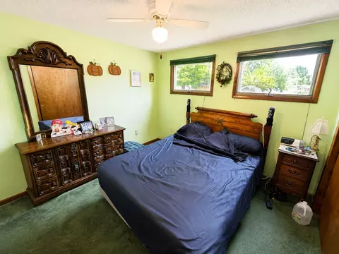 Bedroom - 834 W 7th St, Flora, IL 62839 photo 1 of 3