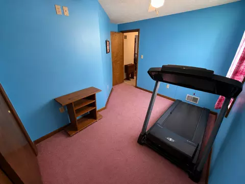 Bedroom - 834 W 7th St, Flora, IL 62839 photo 3 of 3