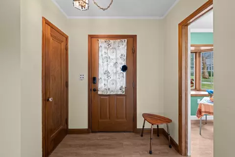 Entry Way - 2301 15th Ave, Moline, IL 61265 photo 1 of 5