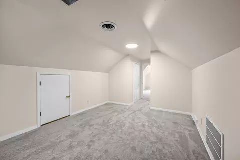 Bedroom - 2301 15th Ave, Moline, IL 61265 photo 5 of 5