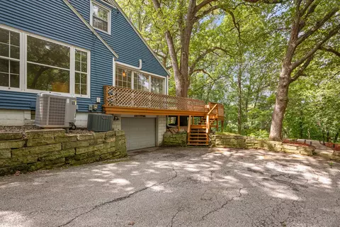 Exterior - 2301 15th Ave, Moline, IL 61265 photo 5 of 11