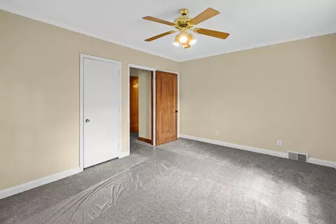 Bedroom - 2301 15th Ave, Moline, IL 61265 photo 1 of 5