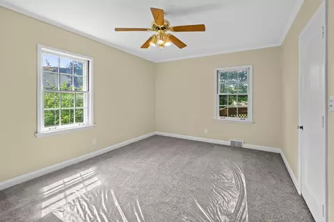 Bedroom - 2301 15th Ave, Moline, IL 61265 photo 3 of 5